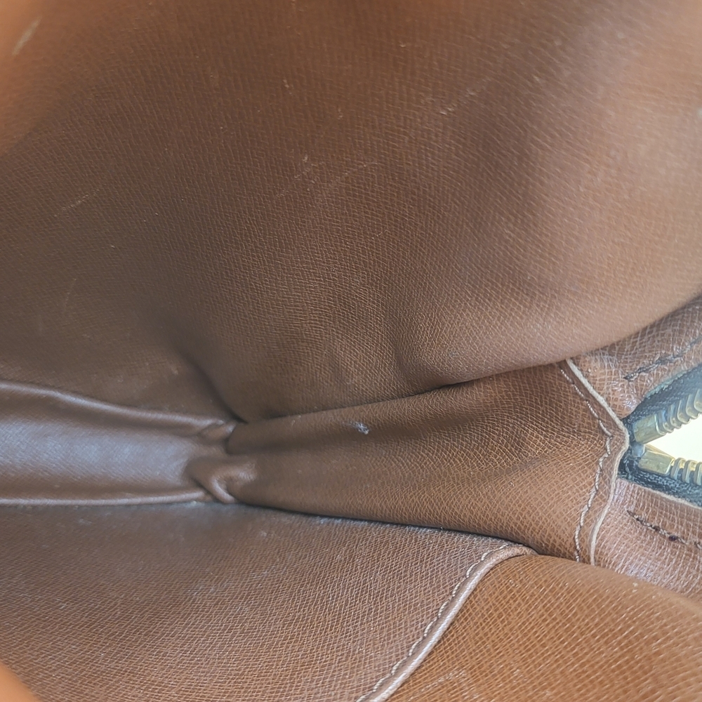 Louis Vuitton Danube Monogram Shoulder Crossbody Bag..authentic. !! - Picture 9 of 16